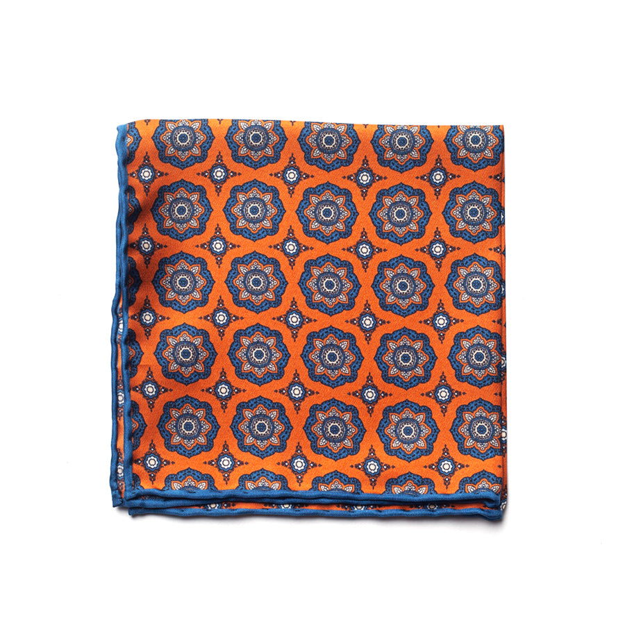 VINTAGE MEDALLION SILK POCKET SQUARE